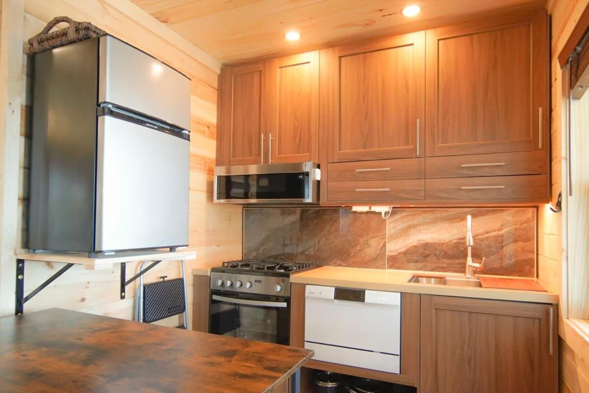 פלטסבורג Loza House Adirondack Skydeck Unit Lake Front מראה חיצוני תמונה